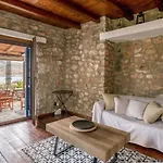 Stone & Sea Paros By μρs Apartment Krotiri