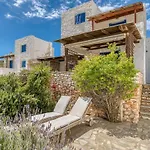 Stone & Sea Paros By μρs Apartment *