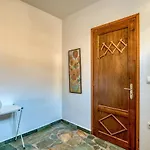 Apartment Stone & Sea Paros By μρs *